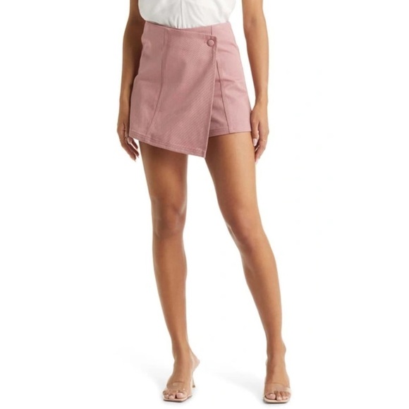 NWT Vici Collection Faux Wrap Mini Skort in Mauve Pink Spring Summer Sz S - Picture 1 of 12